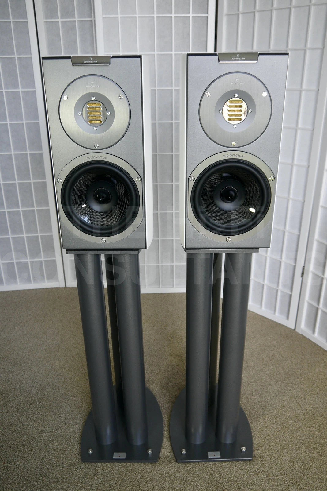AUDIOVECTOR R1 ARRETE STANDMOUNT LOUDSPEAKERS