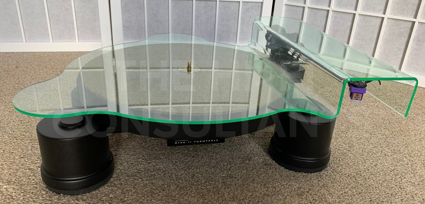 AVID DIVA II SP TURNTABLE (inc REGA RB330 ARM & NAGAOKA MP 200 CART)