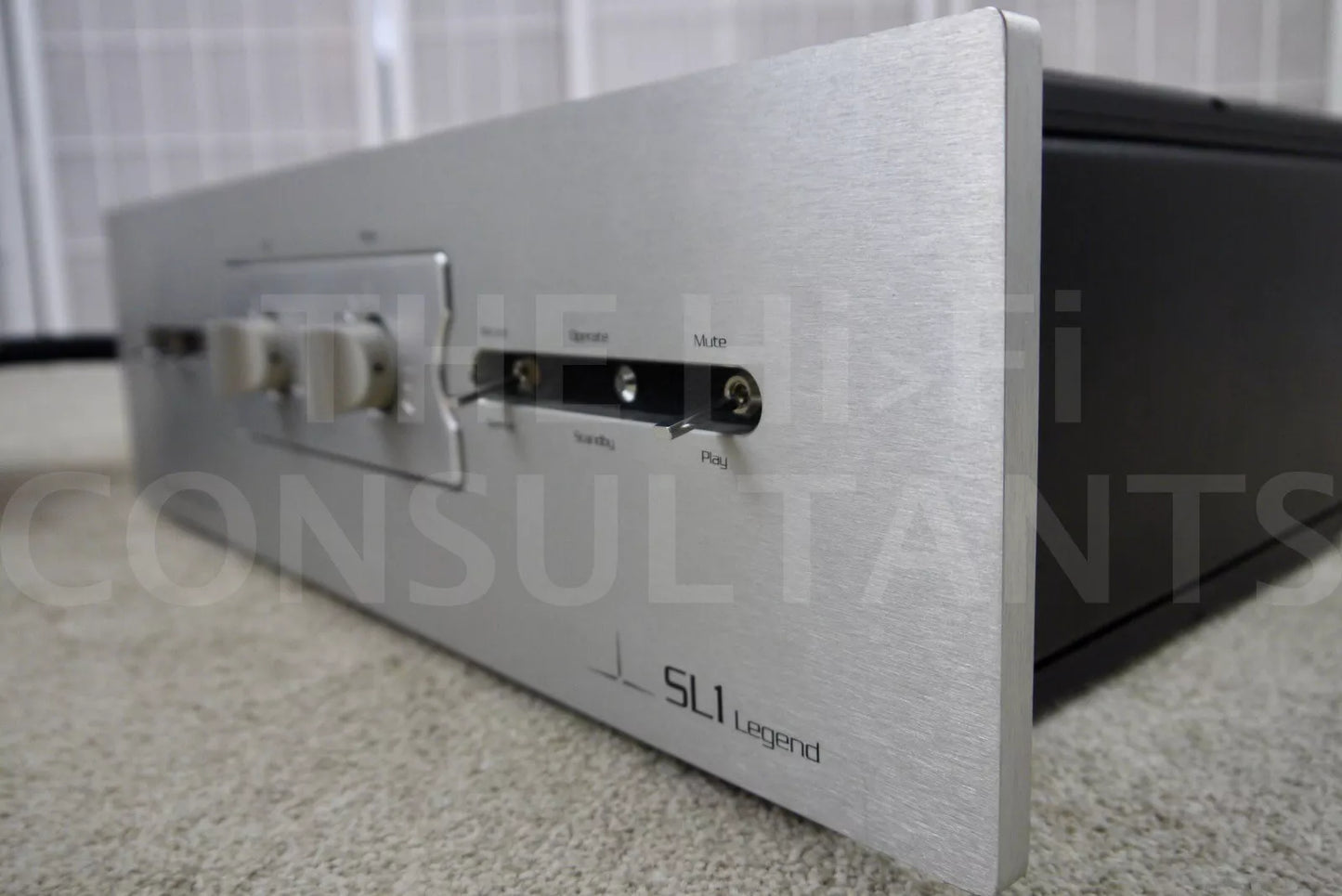 C.A.T SL1 LEGEND PREAMPLIFIER (inc MM/MC PHONOSTAGE)