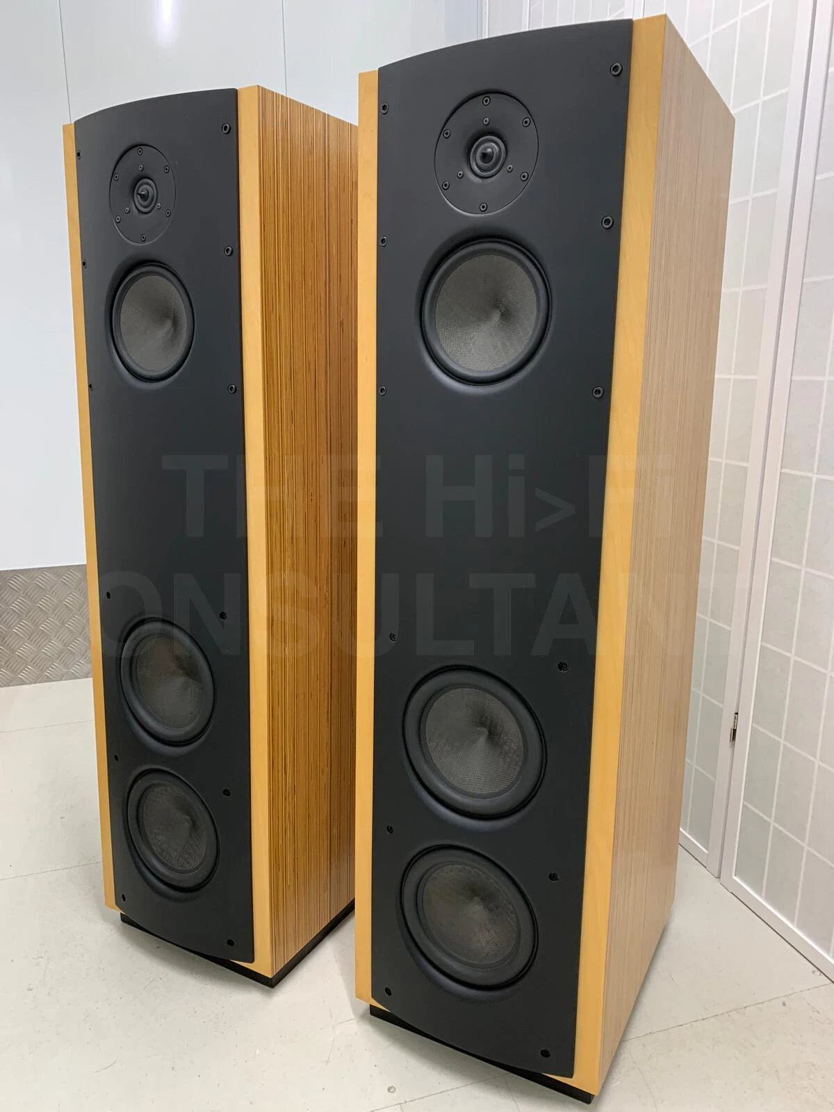 MAGICO V3 LOUDSPEAKERS