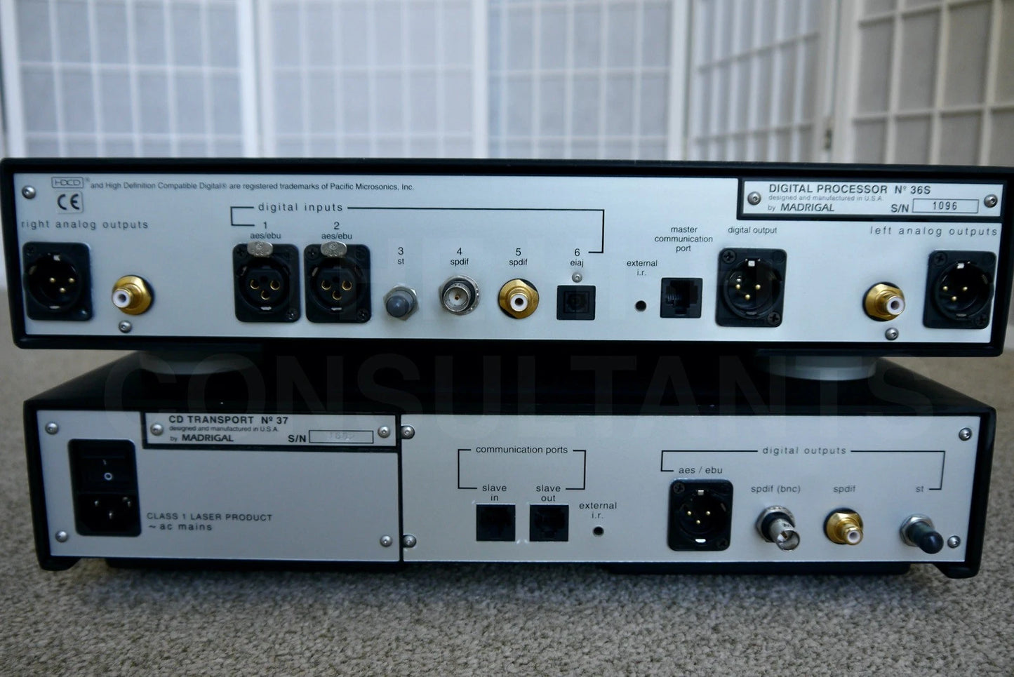 MARK LEVINSON No 37 CD TRANSPORT & No 360 S DAC