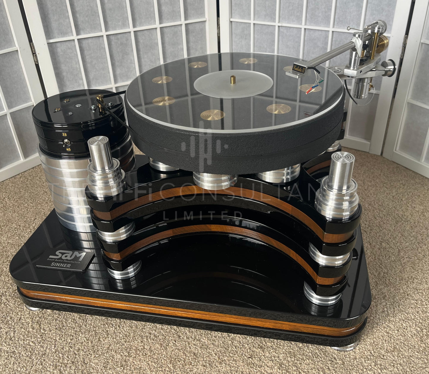 SMALL AUDIO MANUFACTURE (SAM) SINNER TURNTABLE