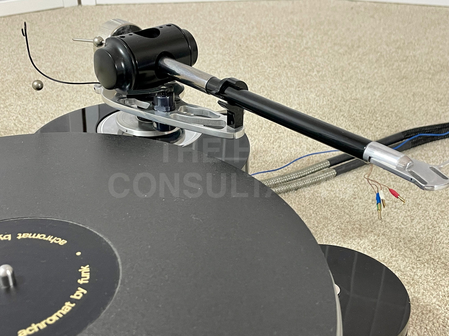 ORIGIN LIVE RESOLUTION 4 TURNTABLE + CONQUEROR MK3C 9" TONEARM