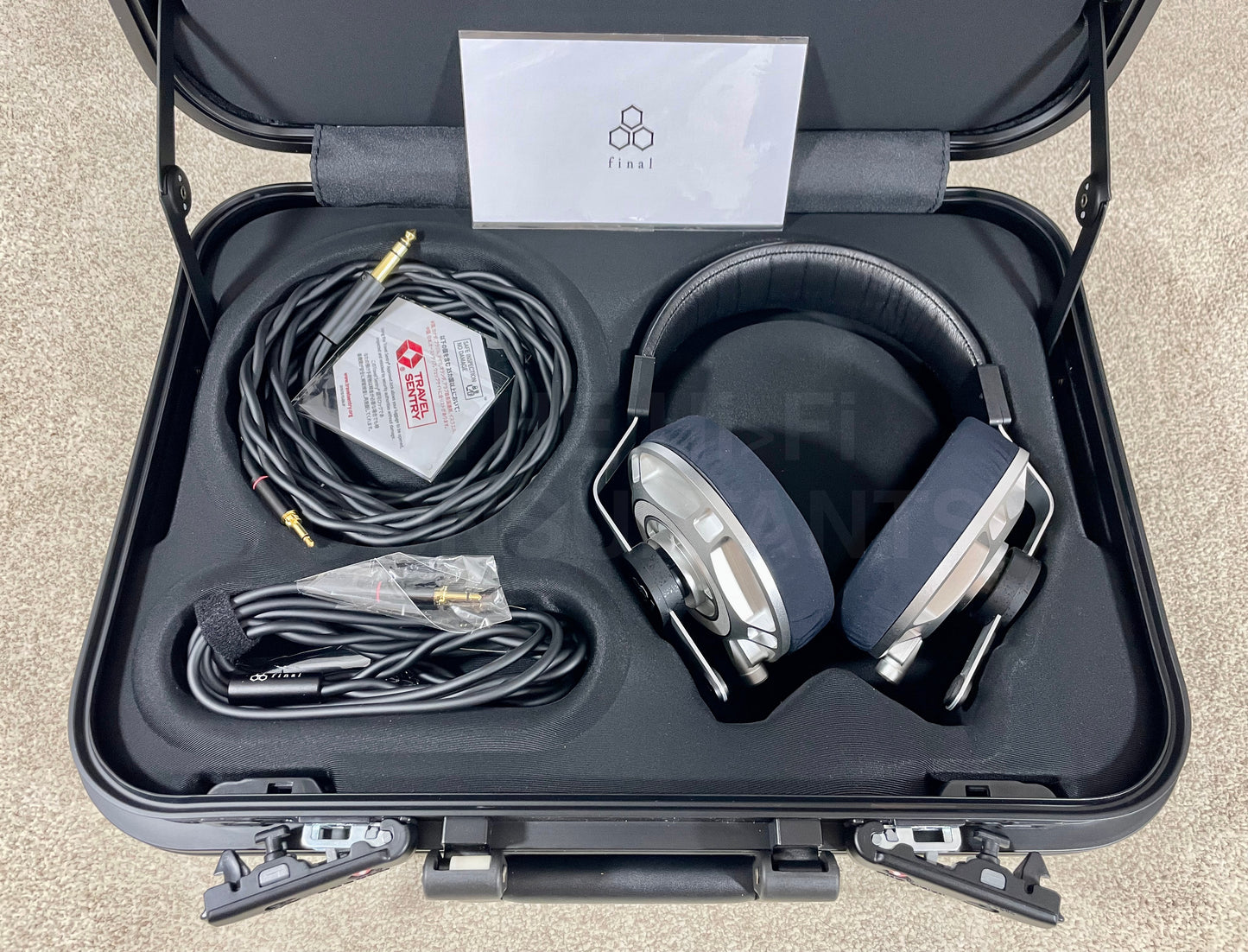 FINAL AUDIO D8000 OPEN-BACK HEADPHONES