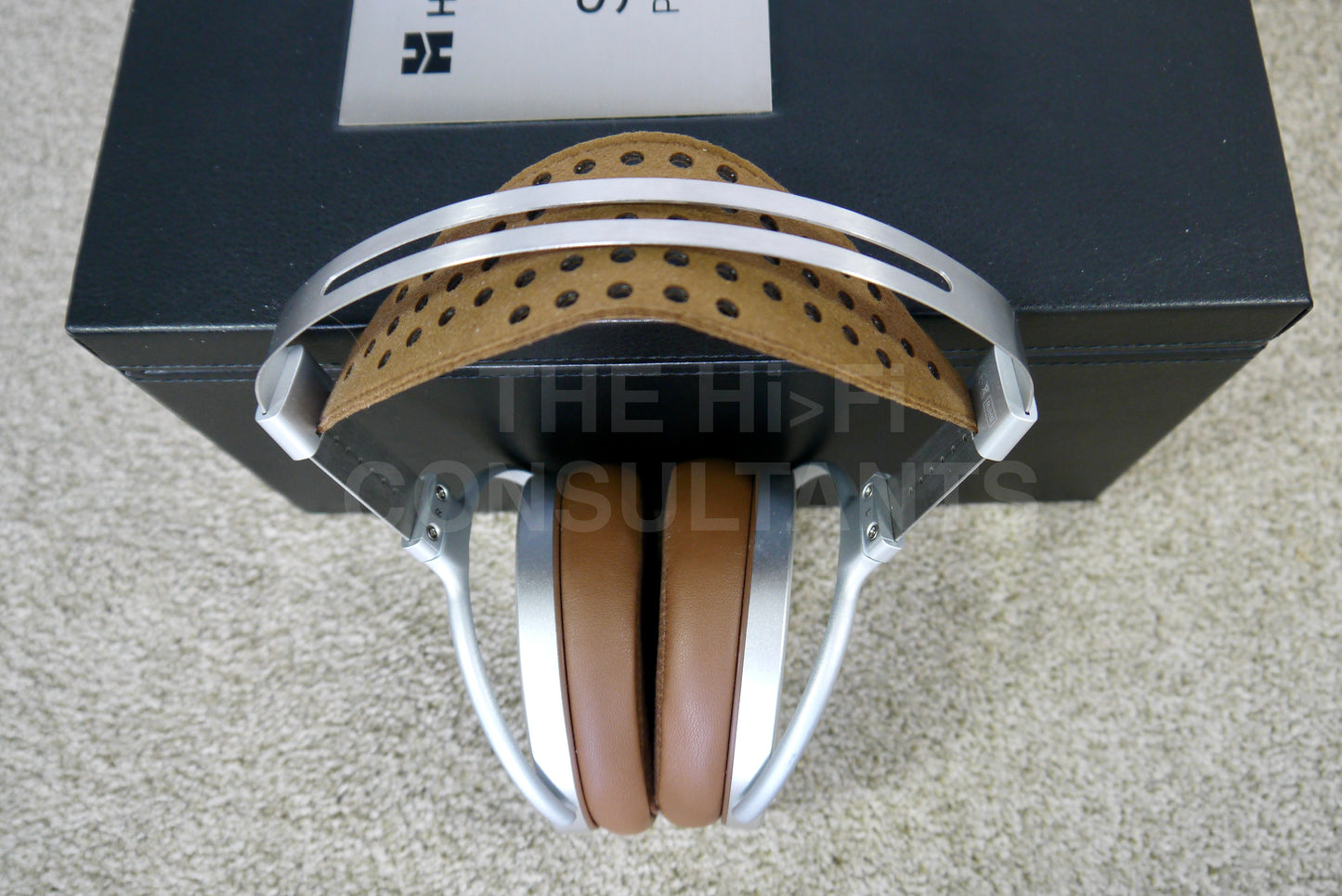 HIFIMAN SUSVARA UNVEILED OPEN-BACK PLANAR HEADPHONES