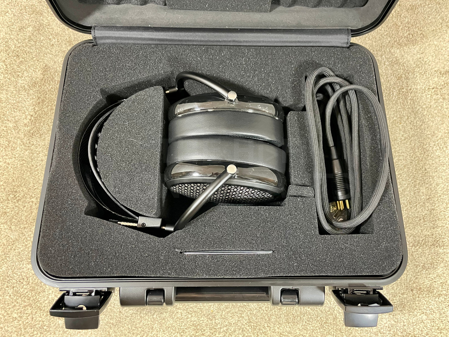 AUDEZE CRBN ELECTROSTATIC HEADPHONES