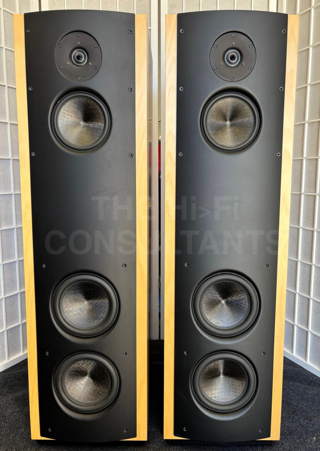 MAGICO V3 FLOORSTANDING LOUDSPEAKERS
