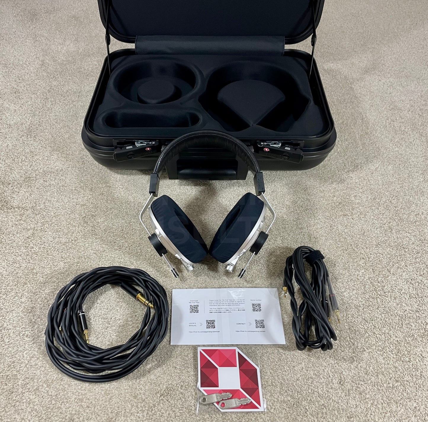 FINAL AUDIO D8000 OPEN-BACK HEADPHONES