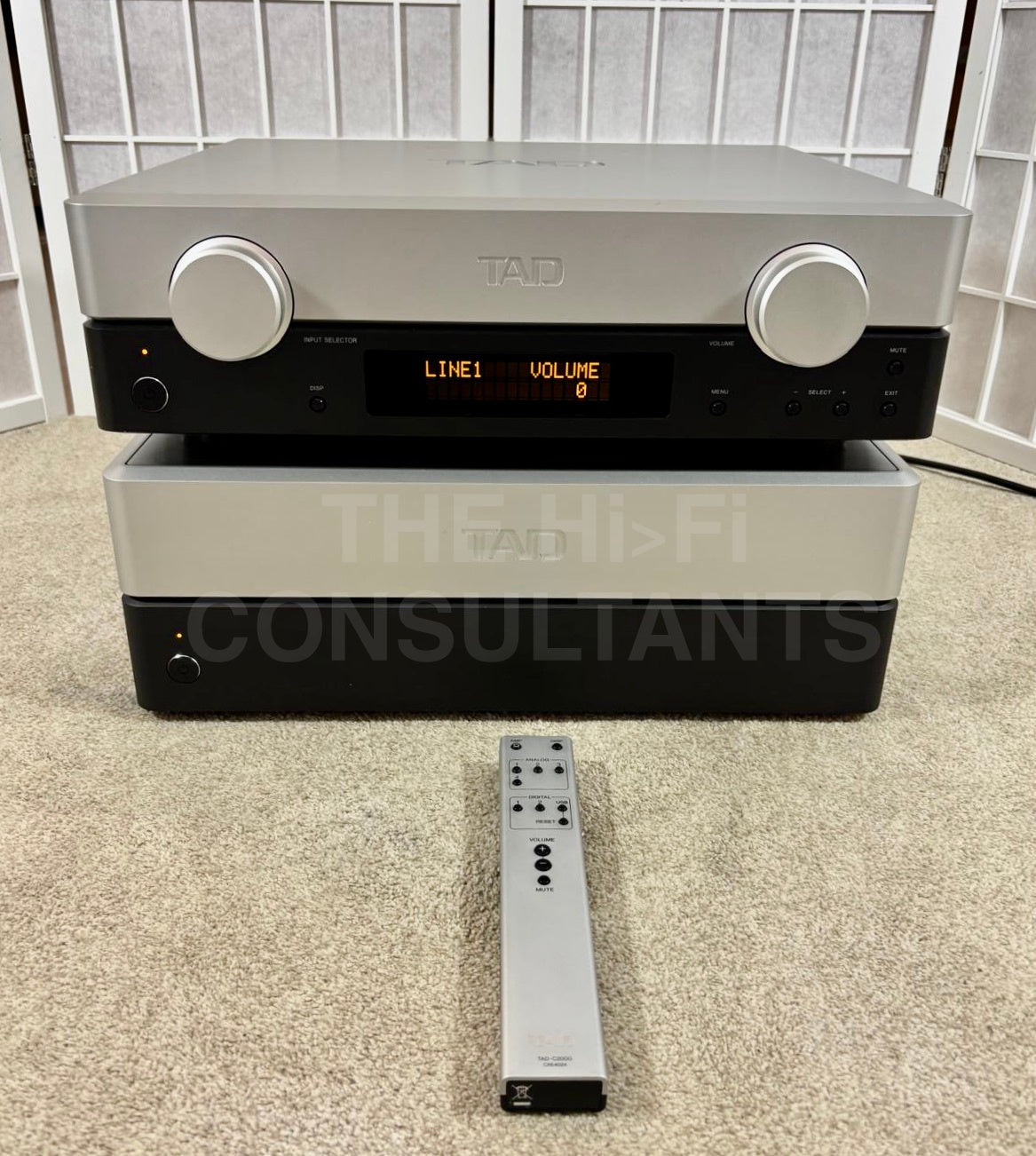 TAD-C2000 PREAMPLIFIER INCL. DAC + TAD-M2500 MK2-S POWER AMPLIFIER