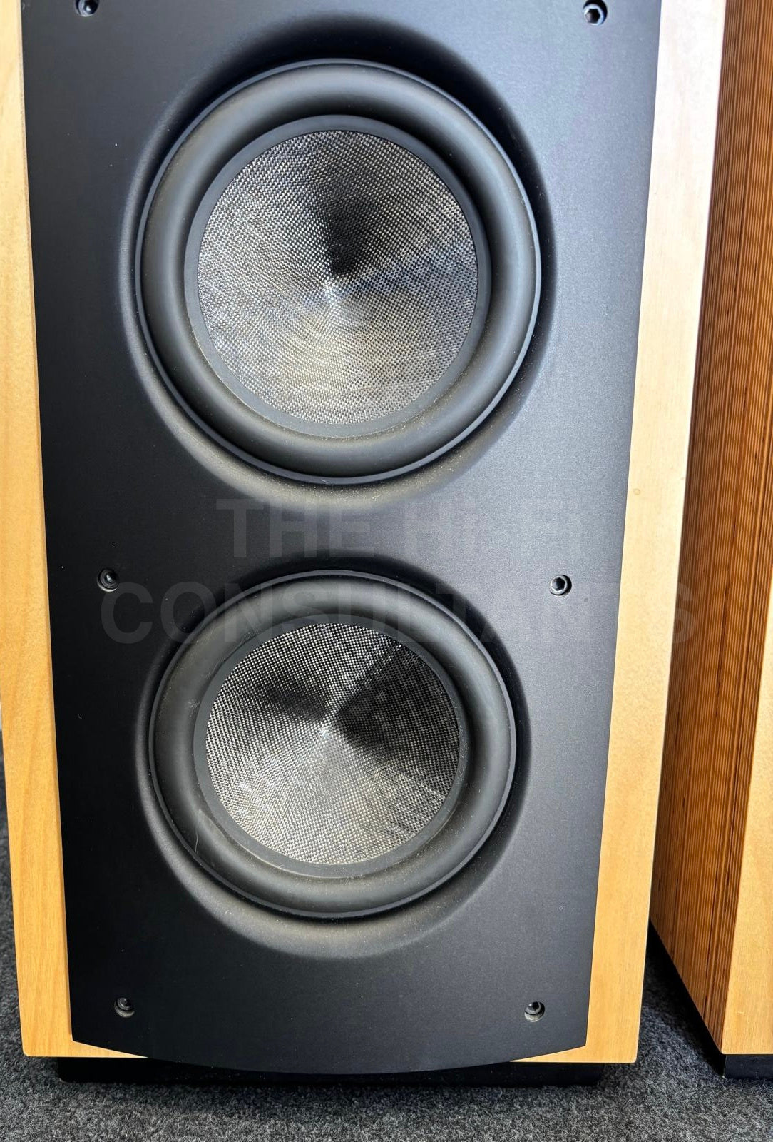 MAGICO V3 FLOORSTANDING LOUDSPEAKERS