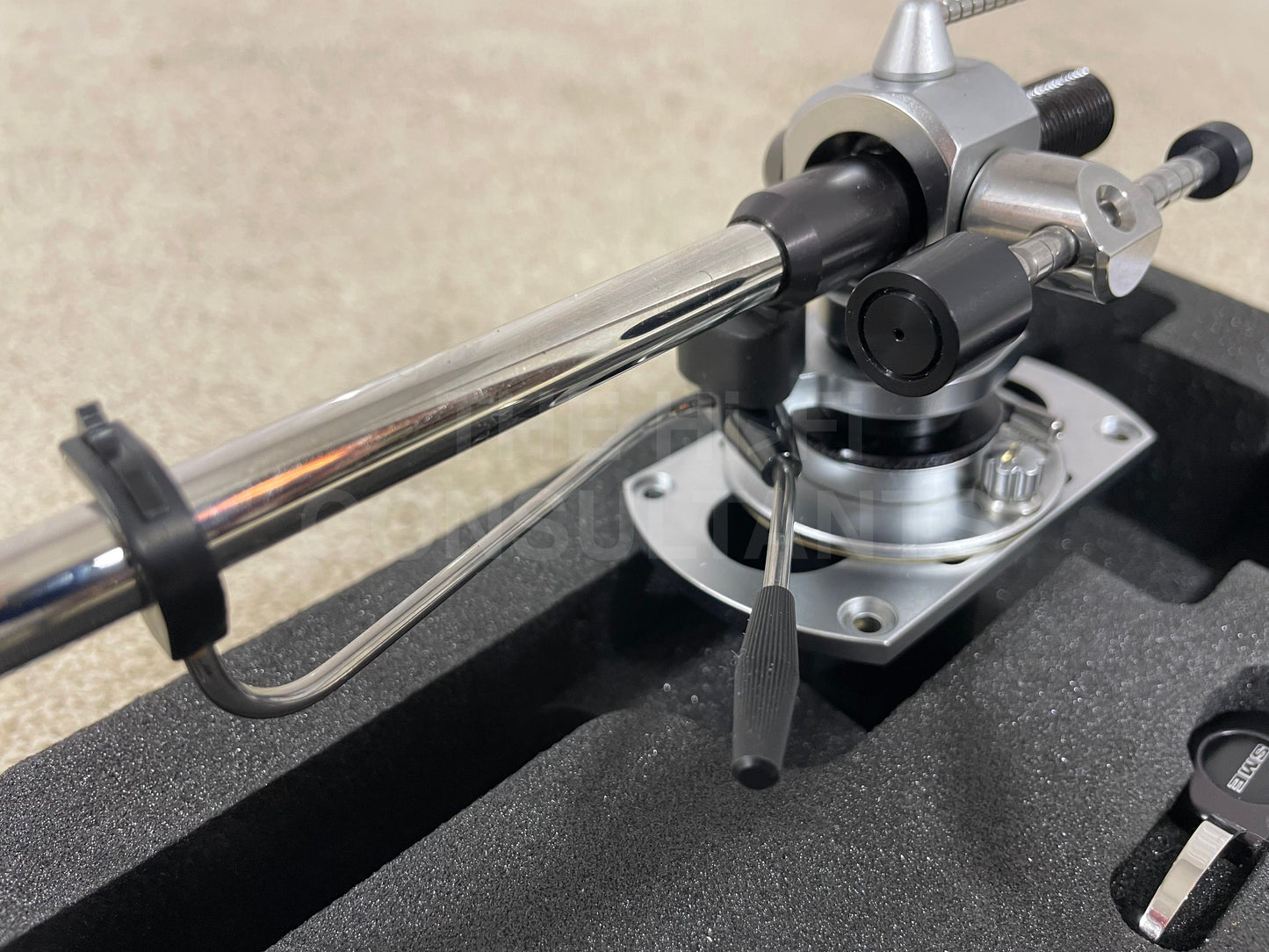 SME MODEL M2-9R  9" J-SHAPED DETACHABLE HEADSHELL TONEARM
