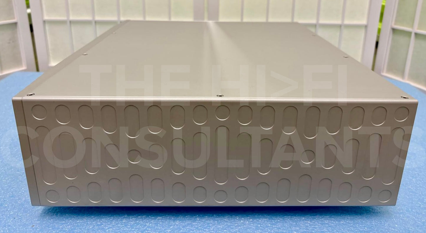 BOULDER 1110 PRE AMPLIFIER