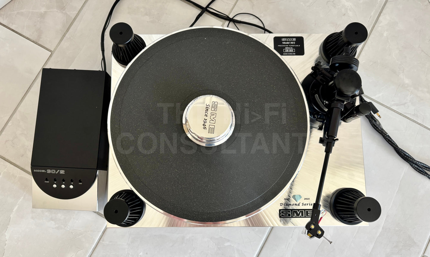 SME 30/2 DIAMOND ANNIVERSARY (LIMITED EDITION) TURNTABLE/GRAHAM PHANTOM 111 9" TONEARM/LYRA ETNA LAMBDA SL MC CARTRIDGE