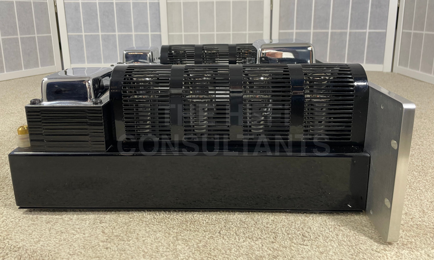 EAR YOSHINO 899 INTEGRATED VALVE AMPLIFIER (70 WATTS PER CHANNEL)