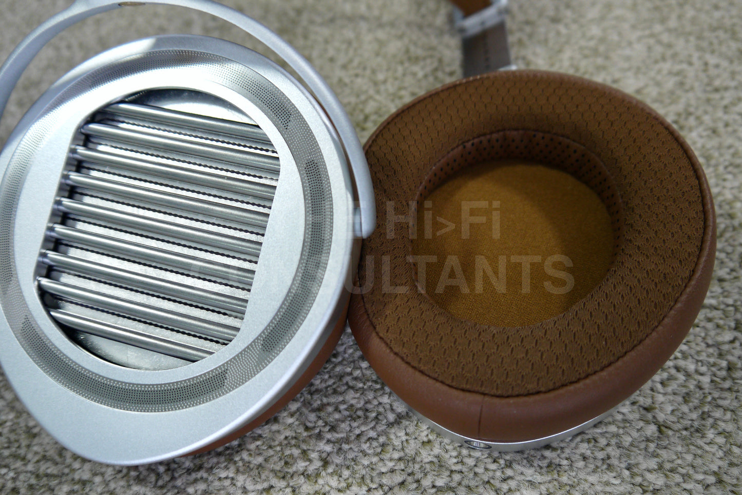 HIFIMAN SUSVARA UNVEILED OPEN-BACK PLANAR HEADPHONES