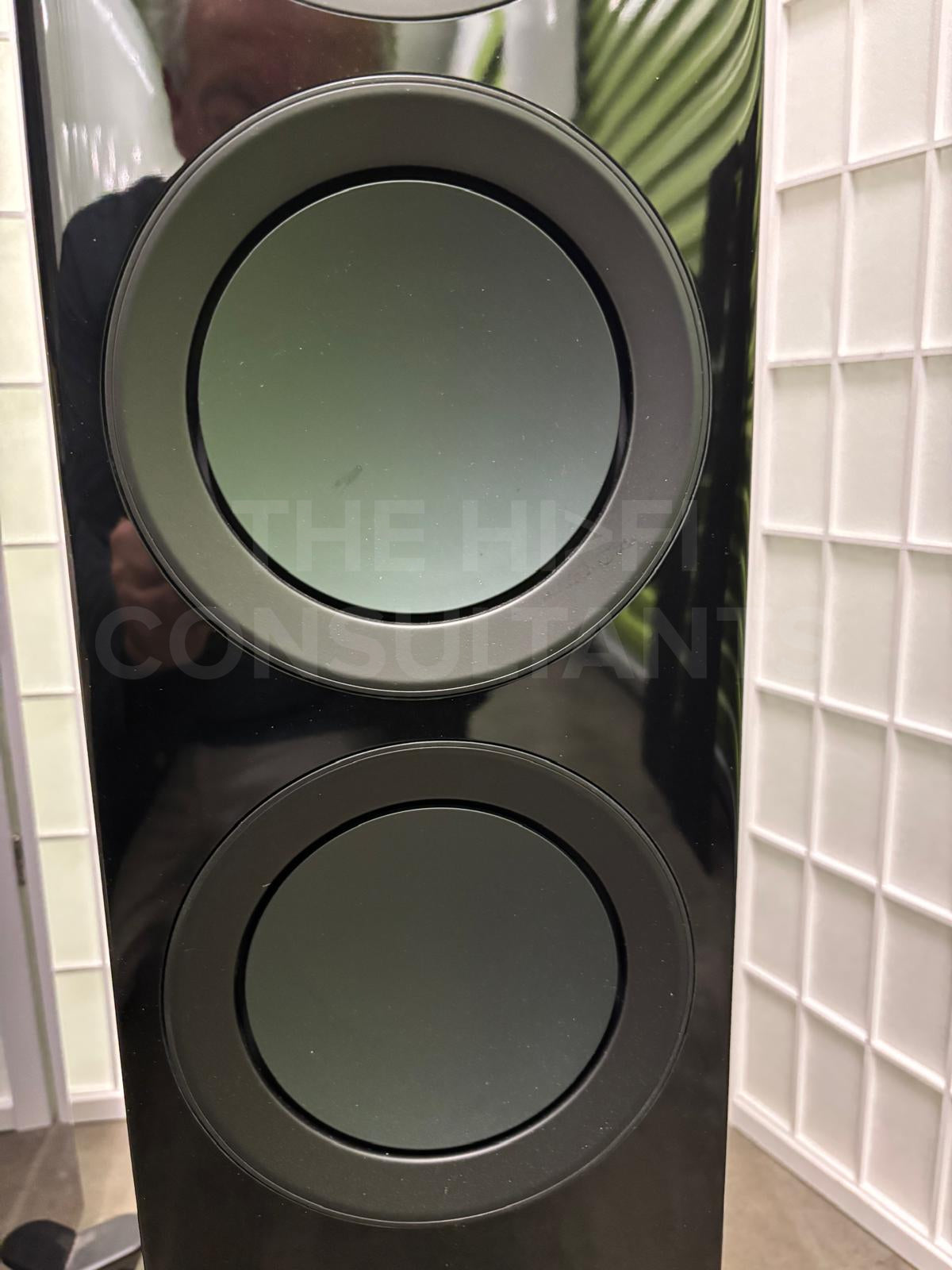 KEF R11 LOUDSPEAKERS (NON META)
