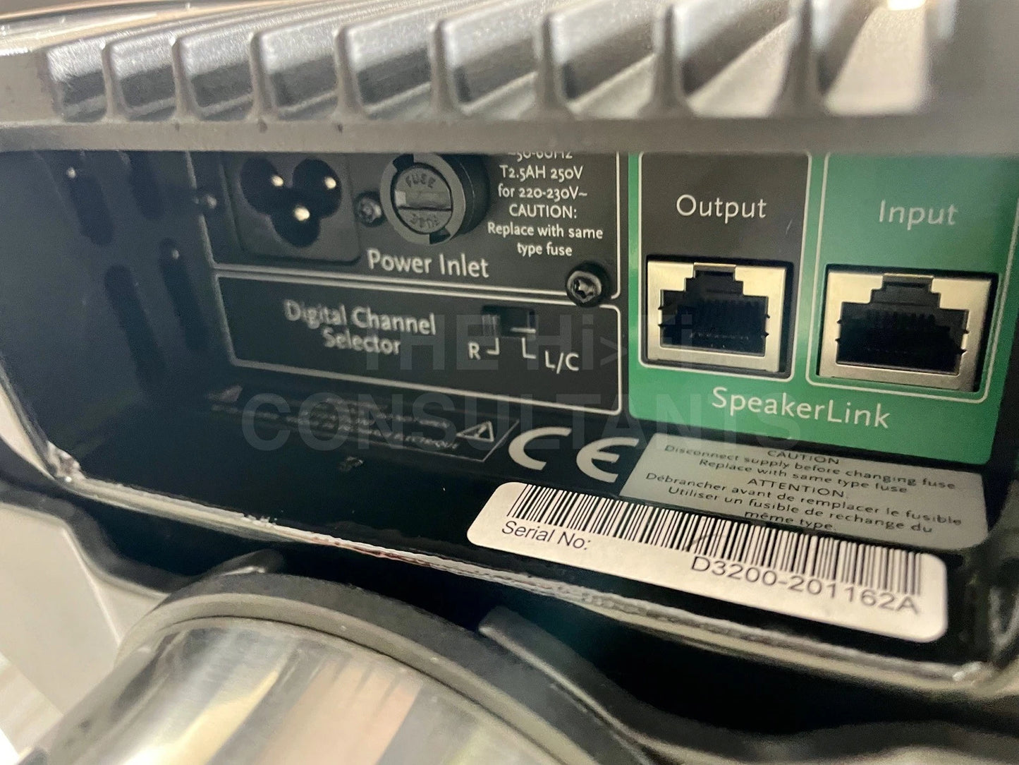 MERIDIAN DSP3200 ACTIVE LOUDSPEAKERS (incl 'M' STANDS)