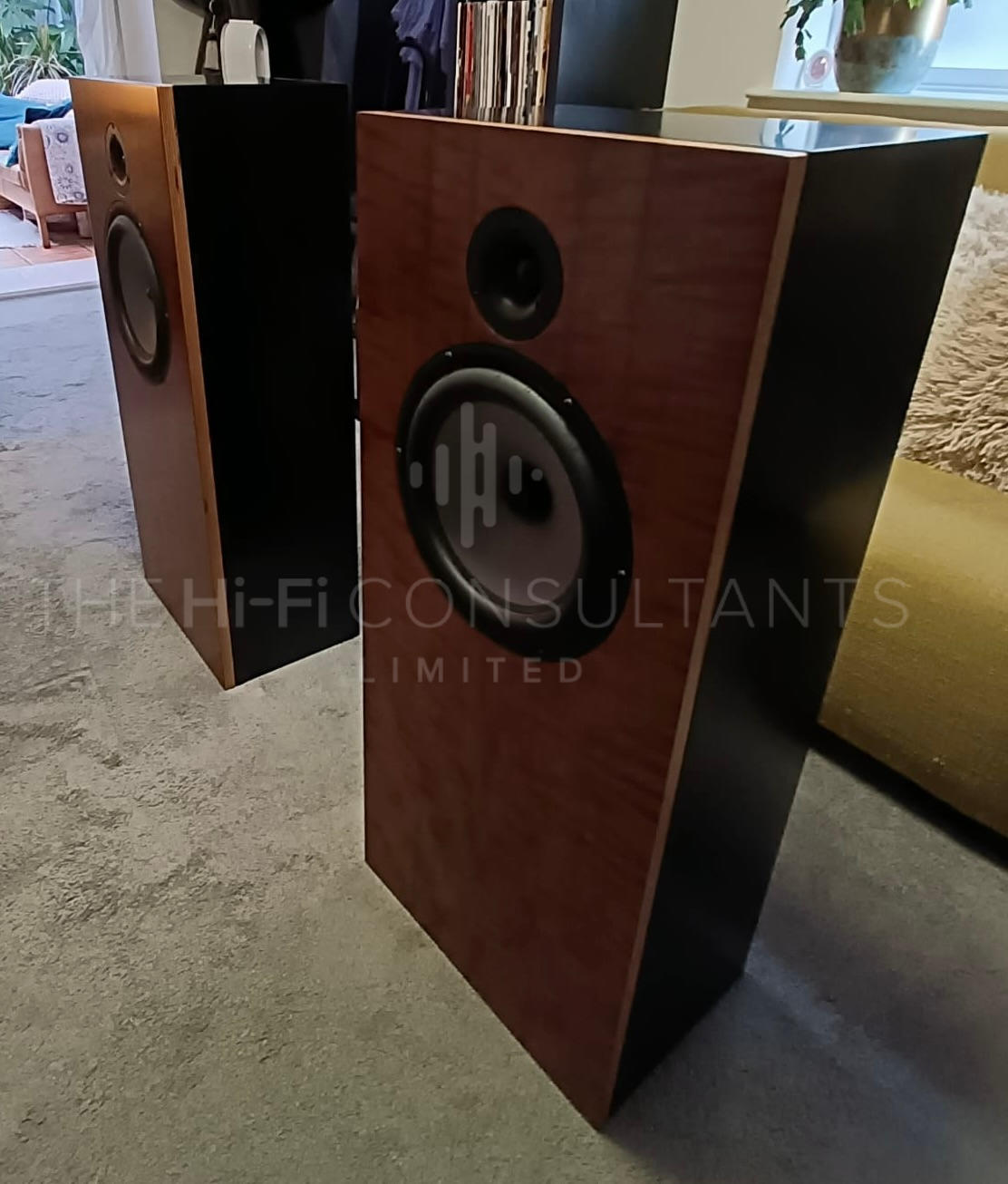 DEVORE FIDELITY ORANGUTAN O/93 LOUDSPEAKERS