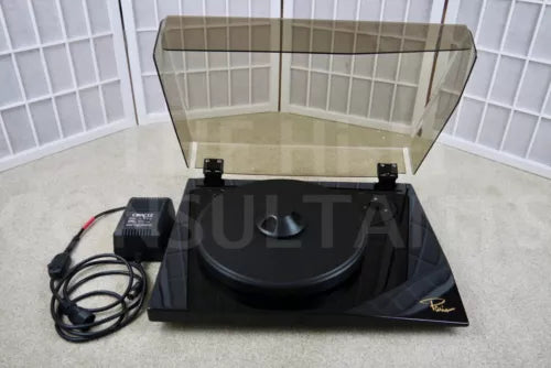 ORACLE PARIS MK IV TURNTABLE WITH ARMPLATE FOR STANDARD 9” JELCO ARM