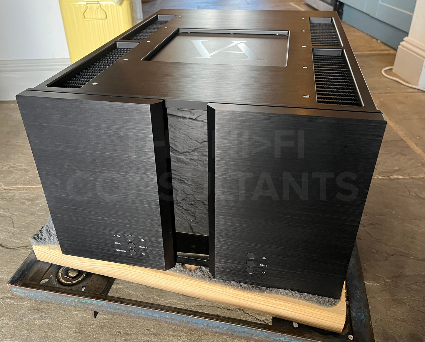 VITUS SS-101 INTEGRATED AMPLIFIER